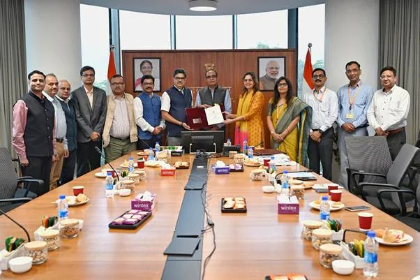 राष्ट्रीय ग्रामीण अवसंरचना विकास एजेंसी (NRIDA) और आईआईएम कोलकाता के बीच समझौता ज्ञापन पर हस्ताक्षर